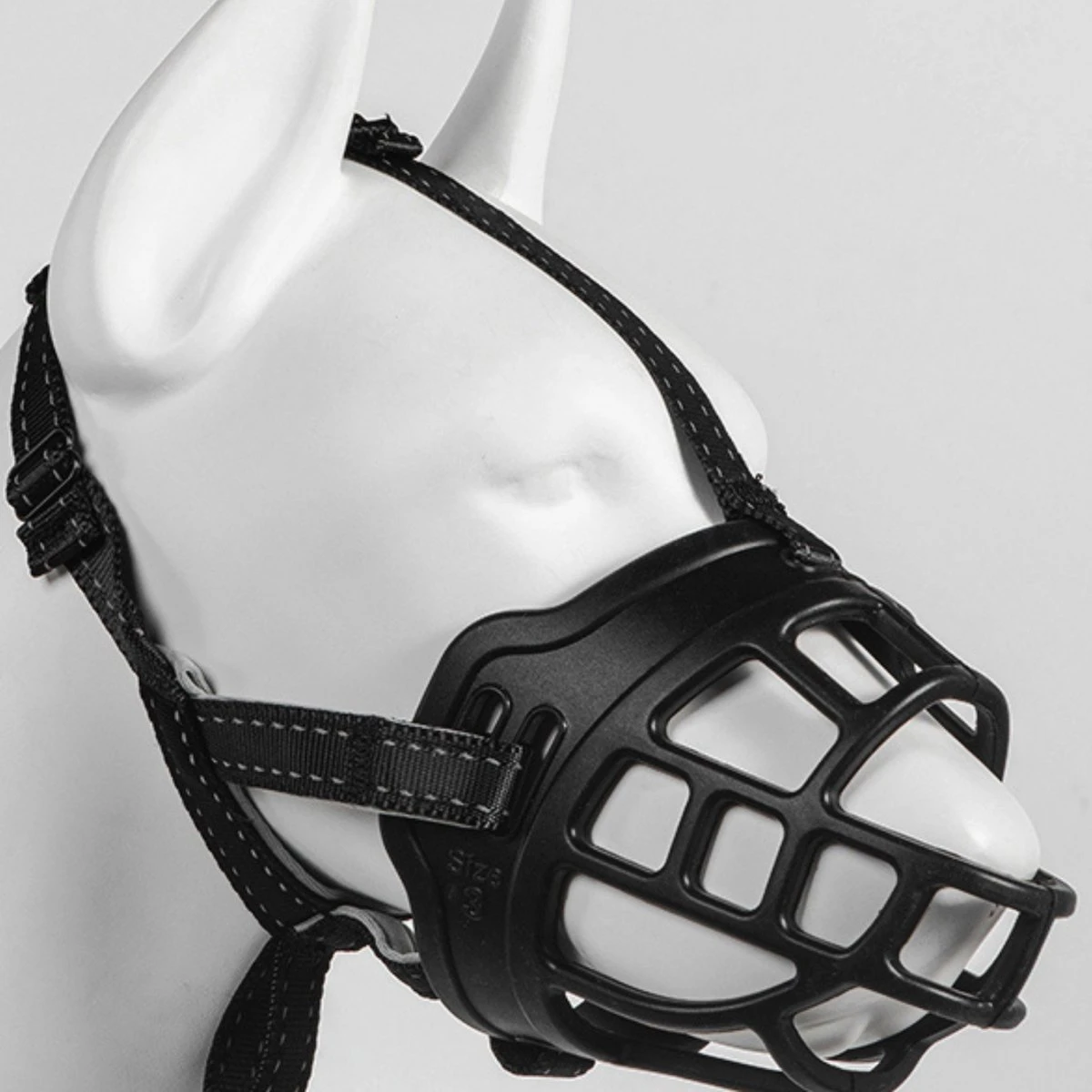 Sharon B Muilkorf Hond - Zwart - XL - Comfortabel - Snuitomtrek 34 Tot 37 Cm - Voor Grote Honden 9 Sharon B Muilkorf Hond - Zwart - XL - Comfortabel - Snuitomtrek 34 Tot 37 Cm - Voor Grote Honden - Afbeelding 9