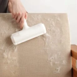 Huisdier Borstel | Huisdierhaar Verwijderaar | Pluizenborstel | Ontharingsborstel | Hondenborstel | Kattenhaar Verwijderaar | Able & Borret -Hondenartikelen Winkel 1200x1200 1453