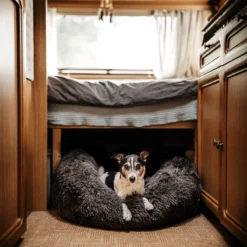 District 70 FUZZ - Hondenmand Comfortabel En Zacht Pluche - Zand, Oudroze, Donkergrijs En Lichtgrijs In S/M/L/XL - Maat: Medium, Kleur: Zand -Hondenartikelen Winkel 1200x1200 776